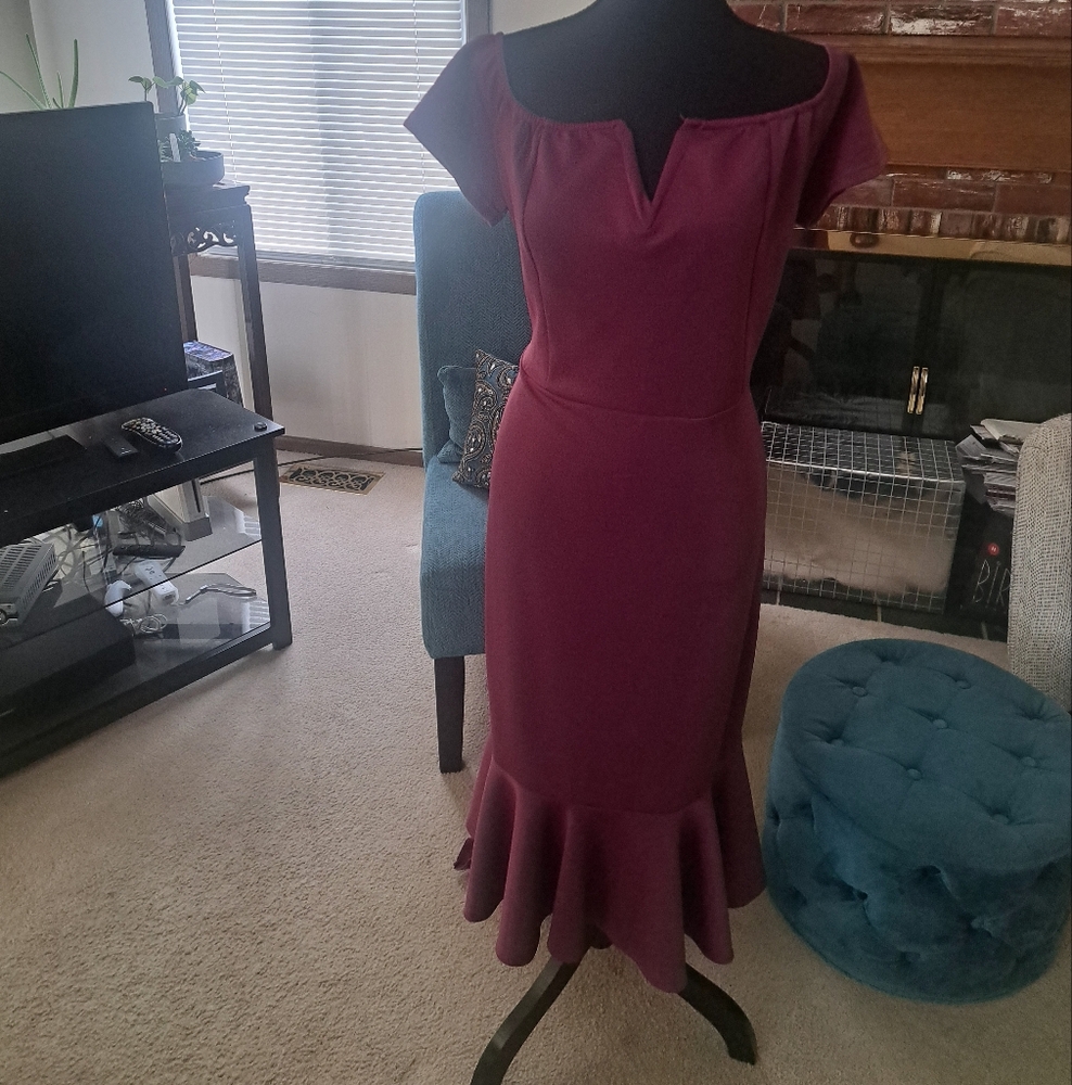 Clothes - Picture 4 of 4